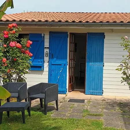 Maisonnette De Charme Entre Plages Et Estuaire Saint-Vivien-de-Médoc Extérieur photo